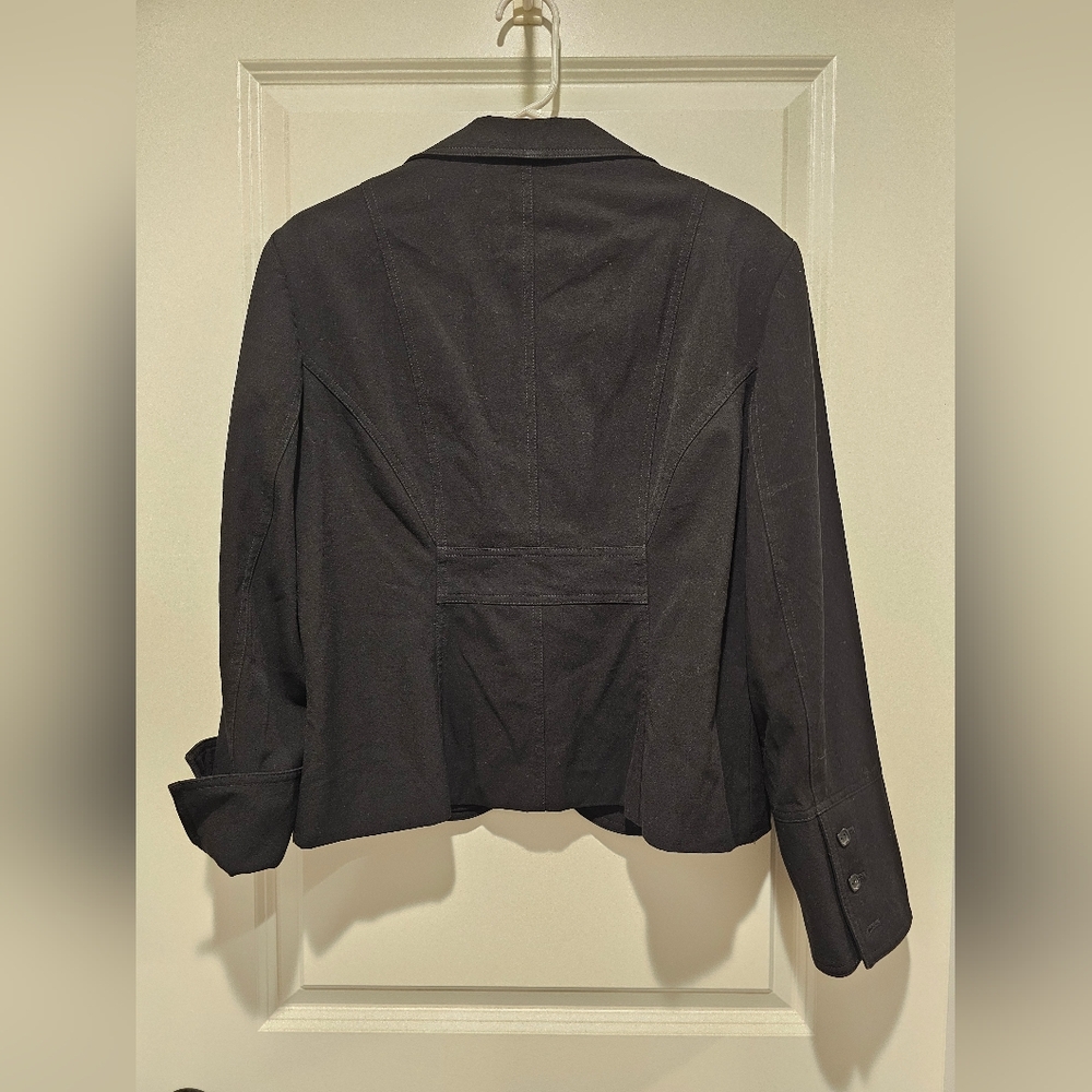 Black Blazer- size 14 - Picture 7 of 8